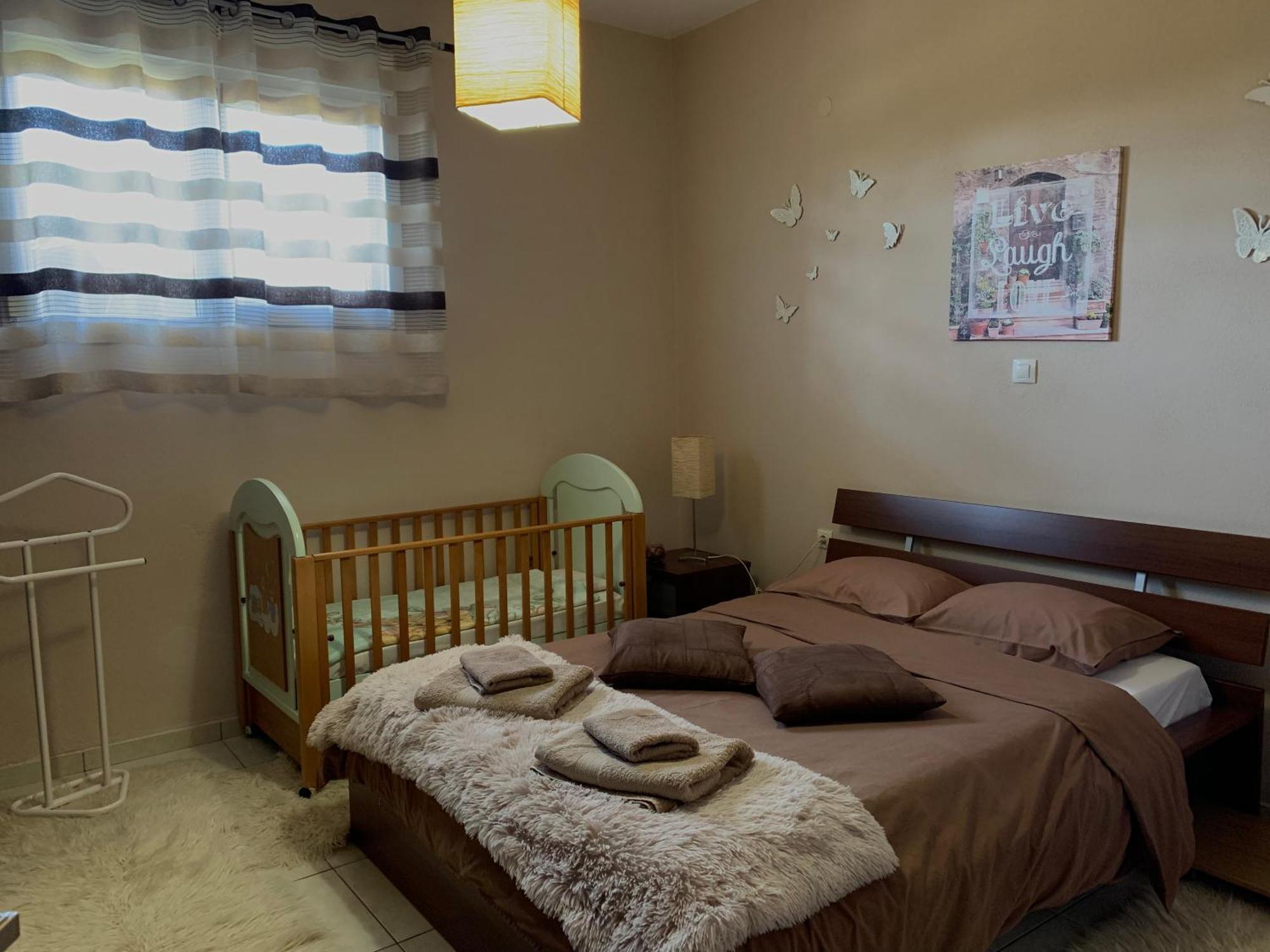 Sweet Red Home Trikala  Exterior photo